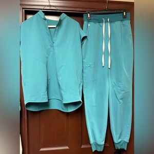 Women’s Figs Scrub Set, Hydrogreen, Rafaela Oversized Sz XS, Zamora HW Jogger Sm